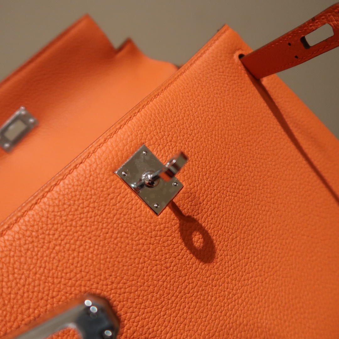 Hermes Kelly 25cm Handbag Shoulder Bag in Orange Togo Leather